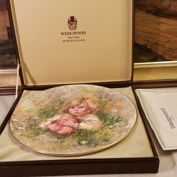 Wedgwood Bone China Plate "Innocence" Wedgwood - Picture 4 of 10